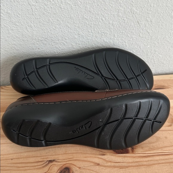 Clarks Womens Ashland Bubble Loafers - Picture 7 of 7